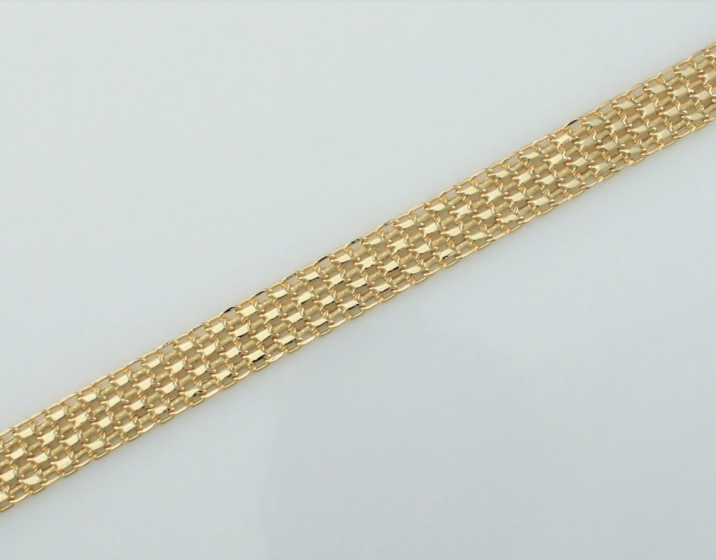 9ct Yellow Gold Bismark Bracelet 19cm / 7.5 inch