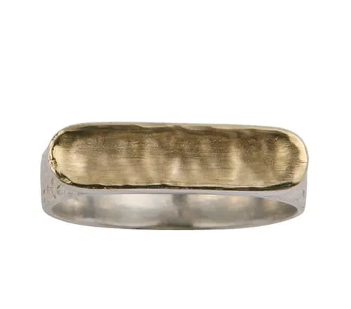 Chic Contrast: Artisan Two-Tone Stunner Ring