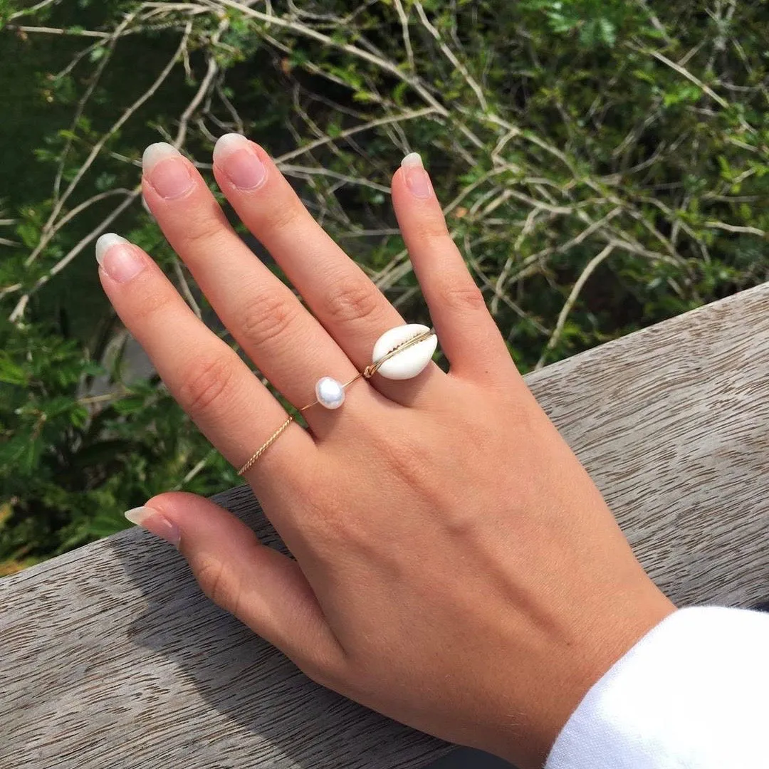 Elliot Shell Ring- Gold