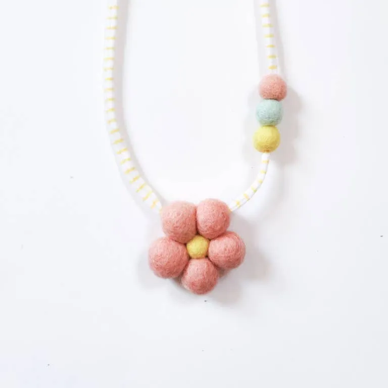 Flower Power Wool Necklace (two colors)