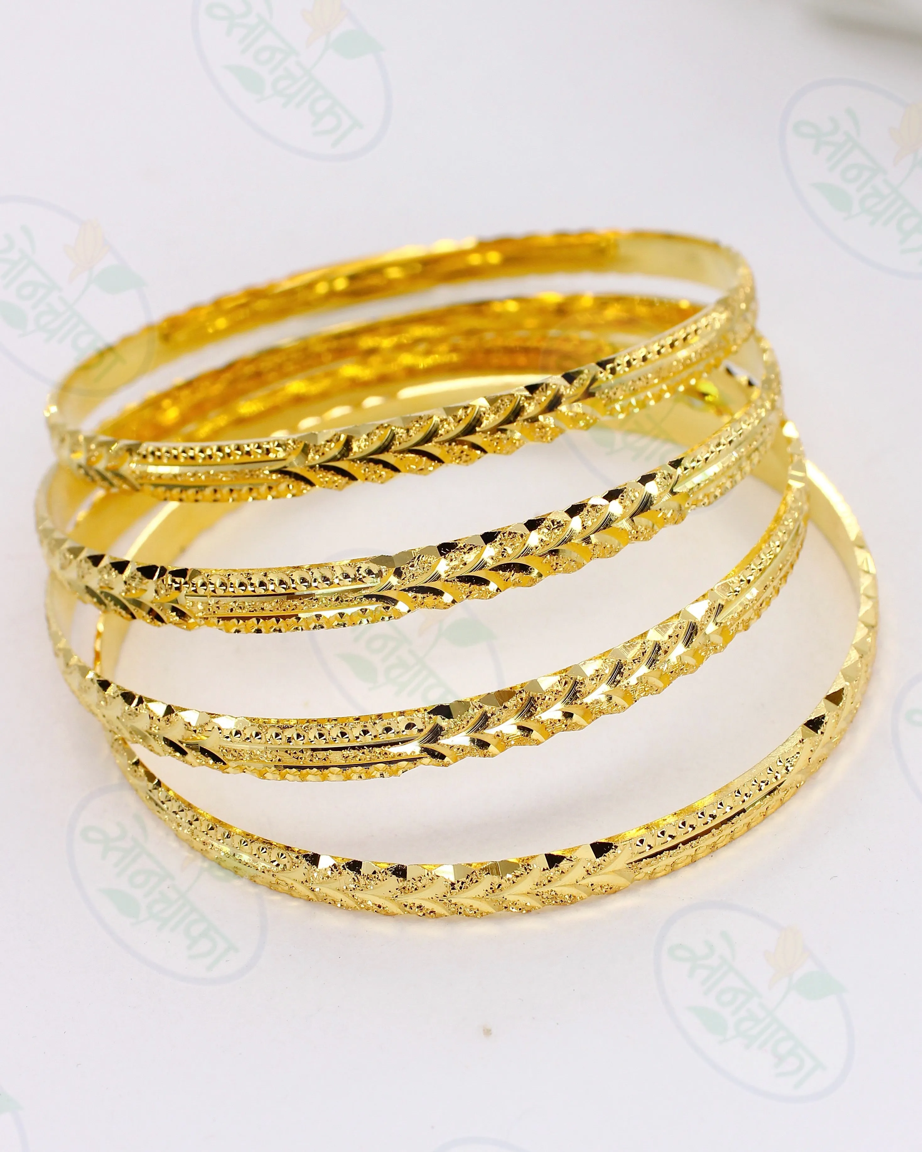 LEAF DESIGNER GOLDEN BANGLES