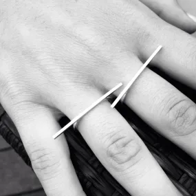 Thin Bar Ring